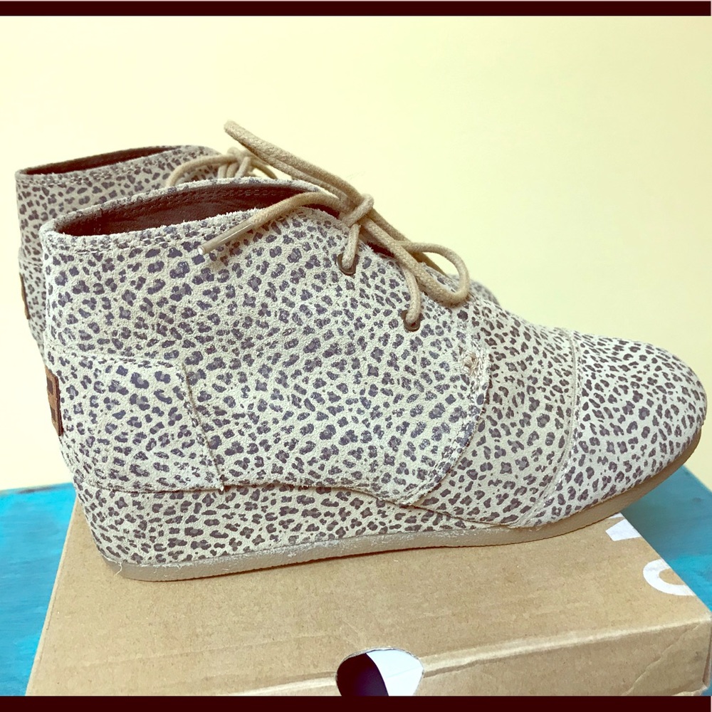 Toms Cheetah Wedges